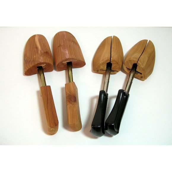 Two Pair Shoe Forms - Picture 2 of 3